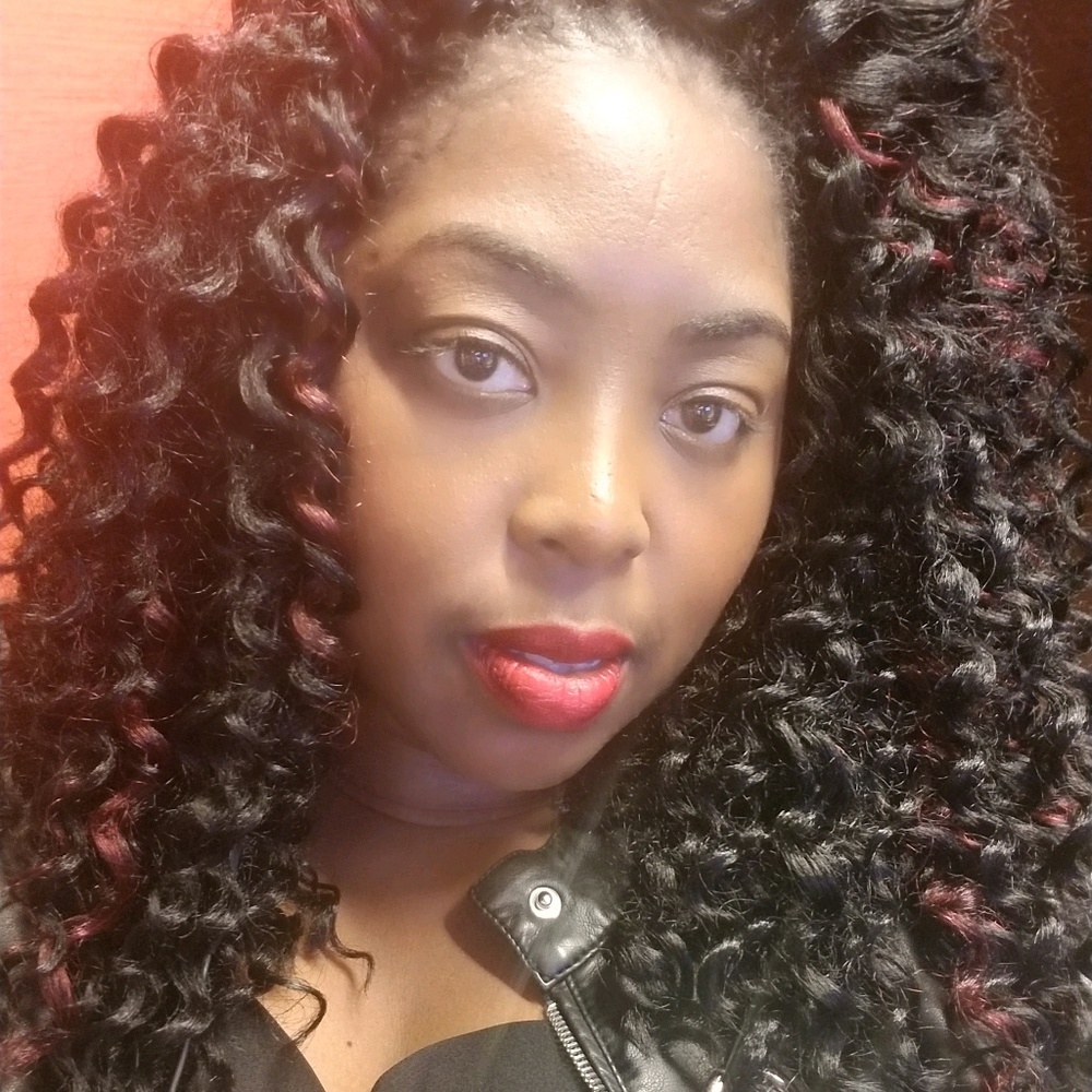 Meet your Posher, Kandis